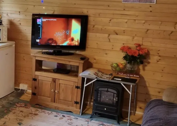 Glamping Cabin - Great For Hikers - Breakfast Inc!